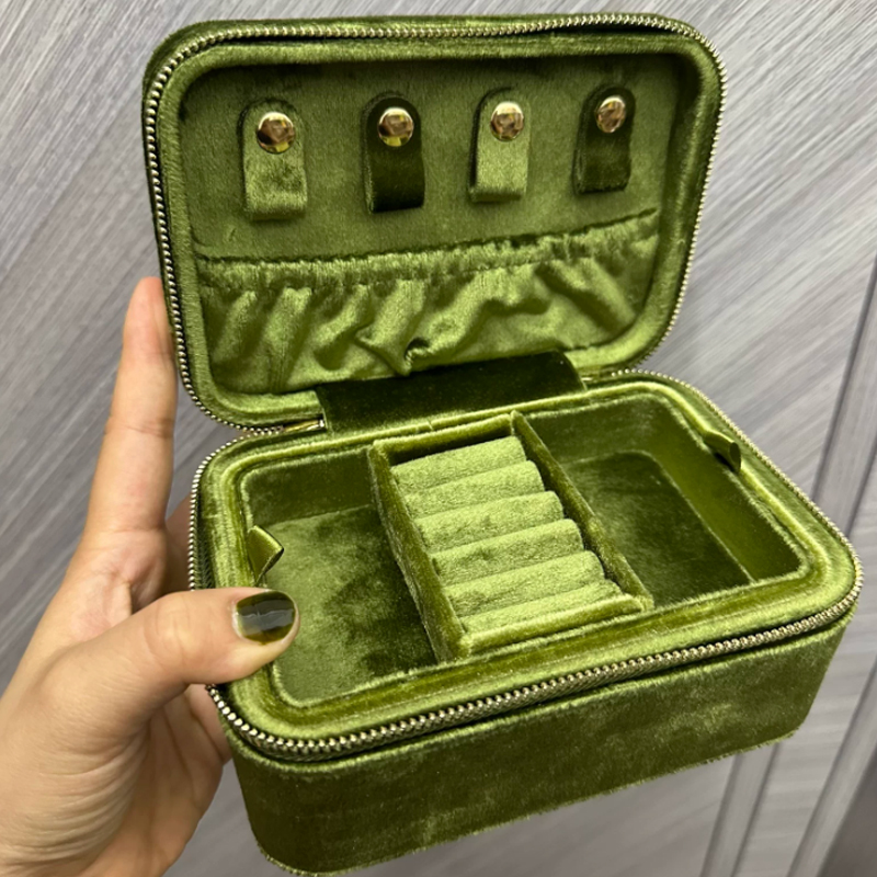 Luxury Skincare Containers - صندوق تخزين مجوهرات فاخر من المخمل،