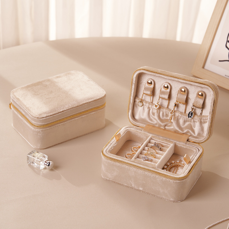 صندوق تخزين مجوهرات فاخر من ال - مراجعة Luxury Skincare Containers وسعره