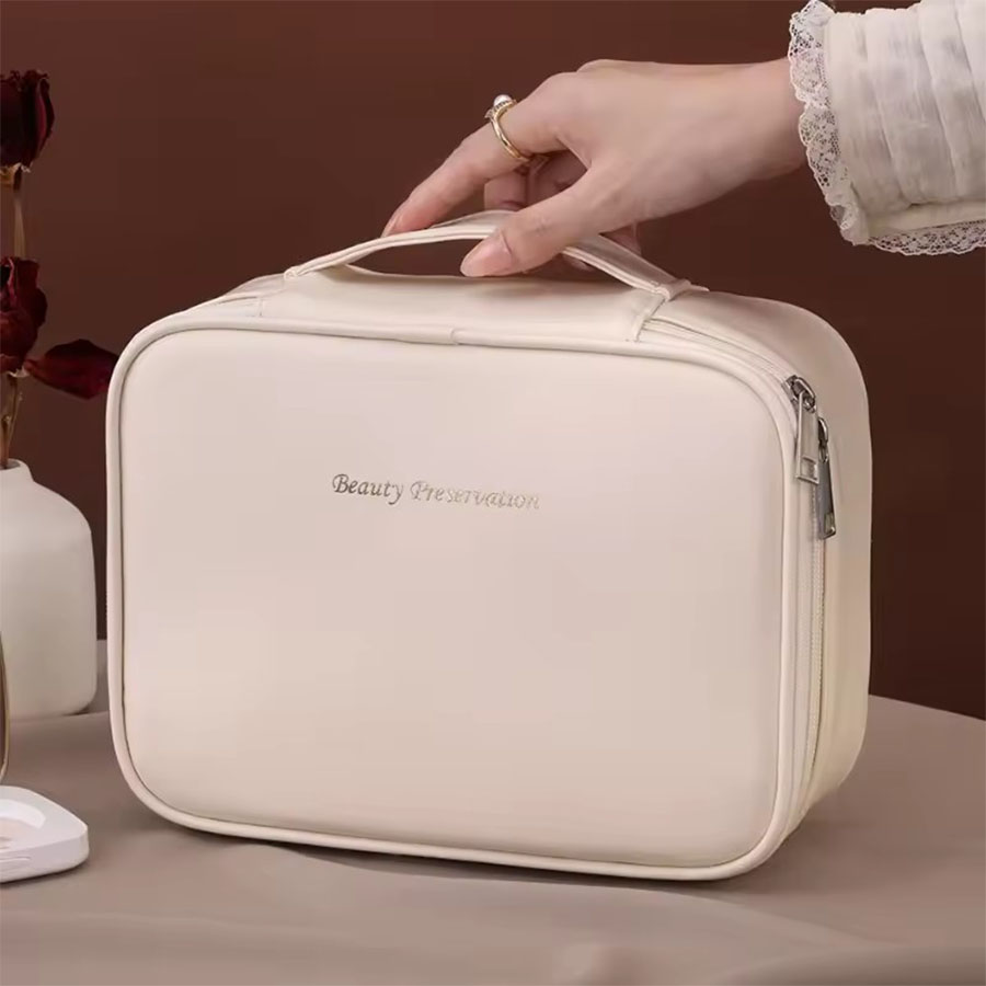 حقيبة مستحضرات تجميل نسائية جد - مراجعة Luxury Skincare Containers وسعره